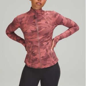 Lululemon Women’s Jacket Define Jacket
Heritage 365 Camo Brier Rose Multi